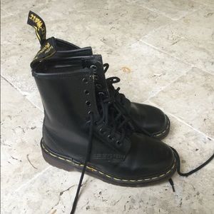 Black Dr.Martens